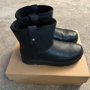 Classic Leather Mini Uggs